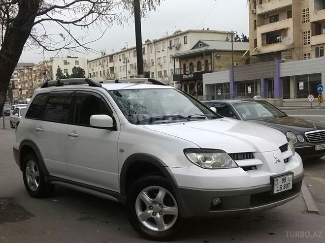 Mitsubishi Outlander 2004, 135,000 km - 2.4 l - Bakı