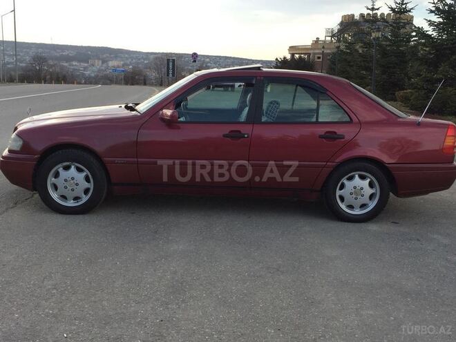 Mercedes C 200 1995, 257,675 km - 2.0 л - Qusar