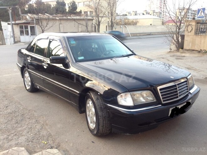 Mercedes C 230 1999, 290,000 km - 2.3 l - Bakı