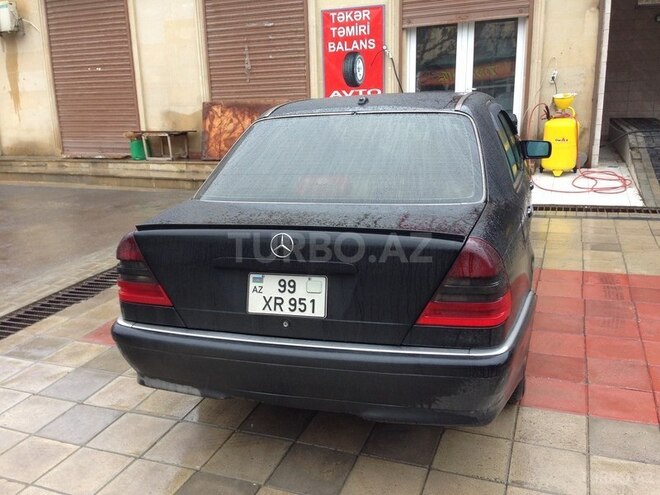 Mercedes C 230 1999, 290,000 km - 2.3 l - Bakı