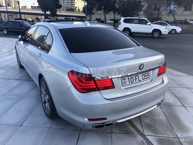 BMW 750 2009, 193,000 km - 4.4 l - Bakı