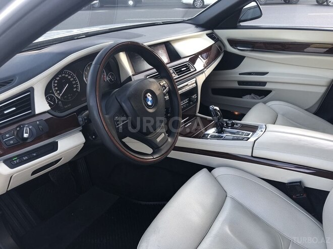 BMW 750 2009, 193,000 km - 4.4 l - Bakı
