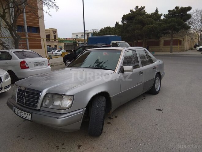 Mercedes E 220 1994, 490,000 km - 2.2 l - Bakı