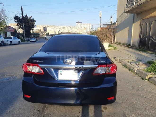 Toyota Corolla 2013, 135,000 km - 1.8 l - Bakı