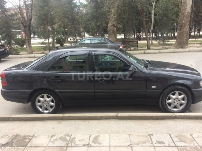 Mercedes C 280 1995, 262,000 km - 2.8 l - Mingəçevir