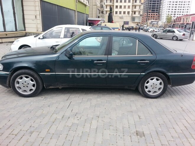 Mercedes C 200 1995, 366,000 km - 2.0 l - Bakı