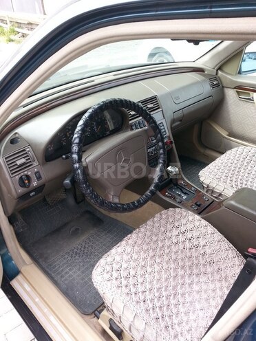 Mercedes C 200 1995, 366,000 km - 2.0 l - Bakı