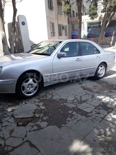 Mercedes E 200 1999, 320,000 km - 2.0 l - Bakı
