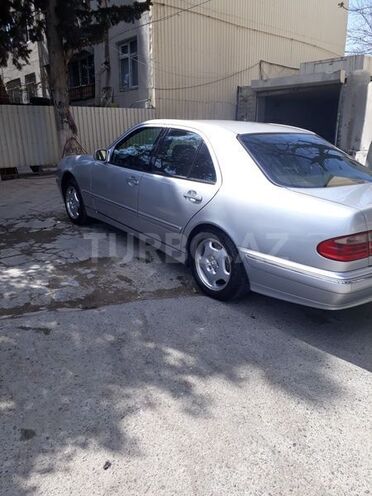 Mercedes E 200 1999, 320,000 km - 2.0 l - Bakı