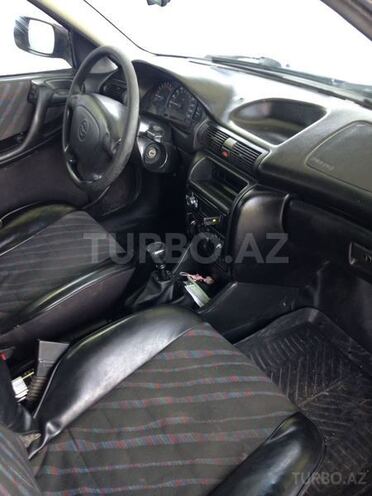 Opel Astra 1995, 514,500 km - 1.6 l - Qazax