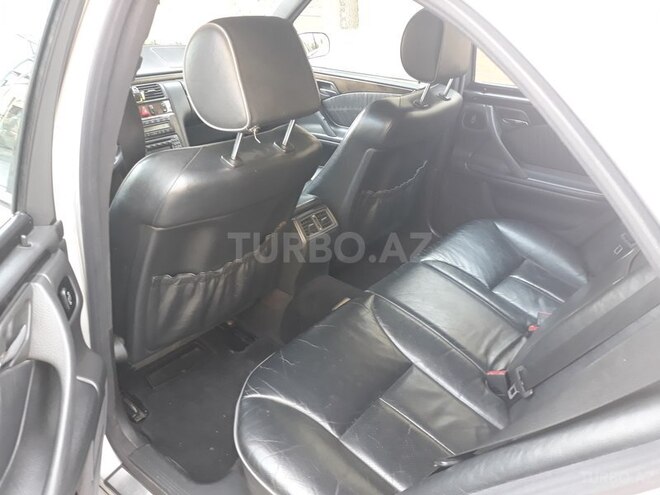 Mercedes E 270 2000, 292,000 km - 2.7 л - Bakı
