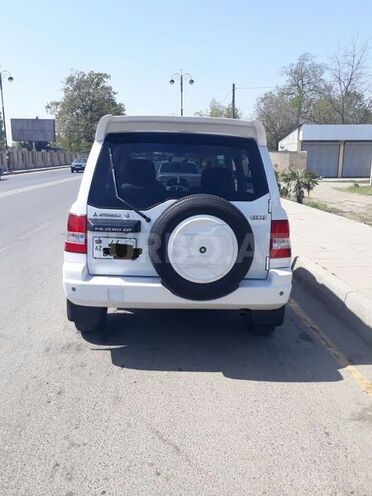 Mitsubishi Pajero io 2000, 303,500 km - 2.0 л - Lənkəran