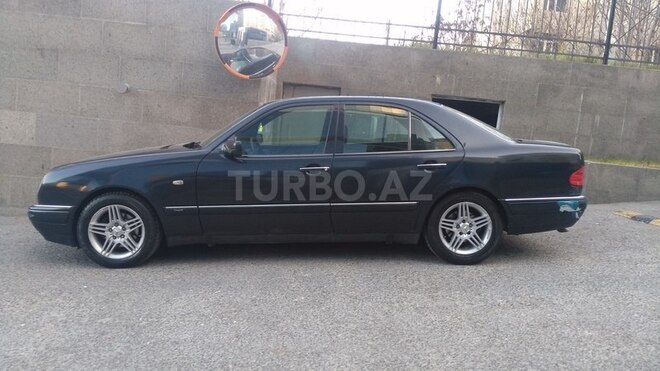 Mercedes E 230 1997, 309,000 km - 2.3 l - Bakı