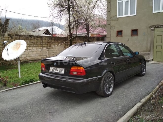 BMW 520 2001, 278,000 km - 2.2 l - Qəbələ