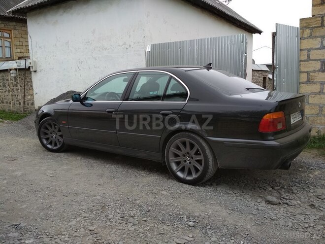 BMW 520 2001, 278,000 km - 2.2 l - Qəbələ