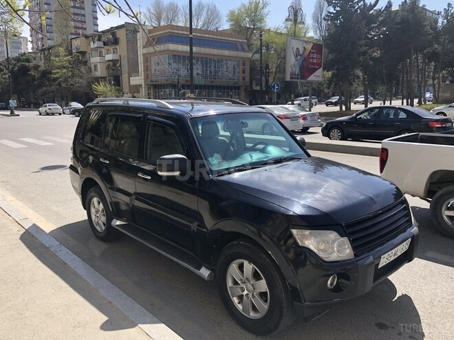 Mitsubishi Pajero 2007, 146,000 km - 3.0 l - Bakı