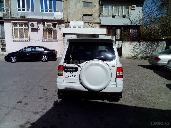 Mitsubishi Pajero io 2000, 218,000 km - 1.8 л - Bakı