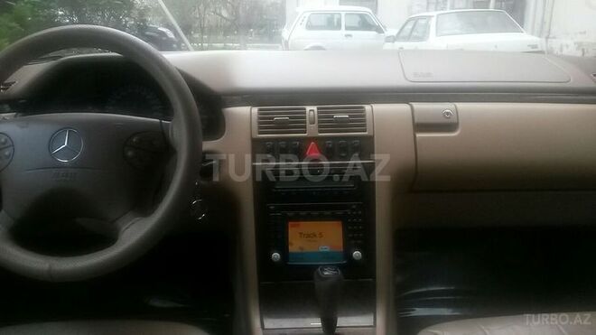 Mercedes E 280 2000, 237,000 km - 2.8 l - Bakı