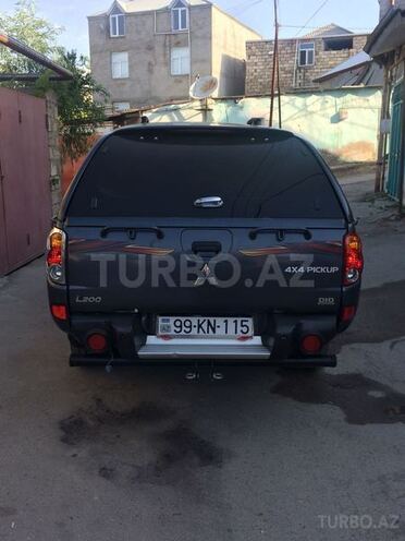 Mitsubishi L200 2008, 228,000 km - 2.5 l - Bakı