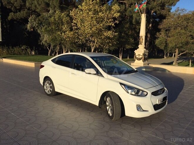 Hyundai Accent 2011, 105,600 km - 1.6 л - Sumqayıt