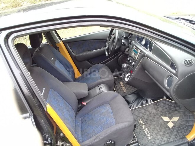 Mitsubishi Airtrek 2002, 235,808 km - 2.0 l - Sumqayıt