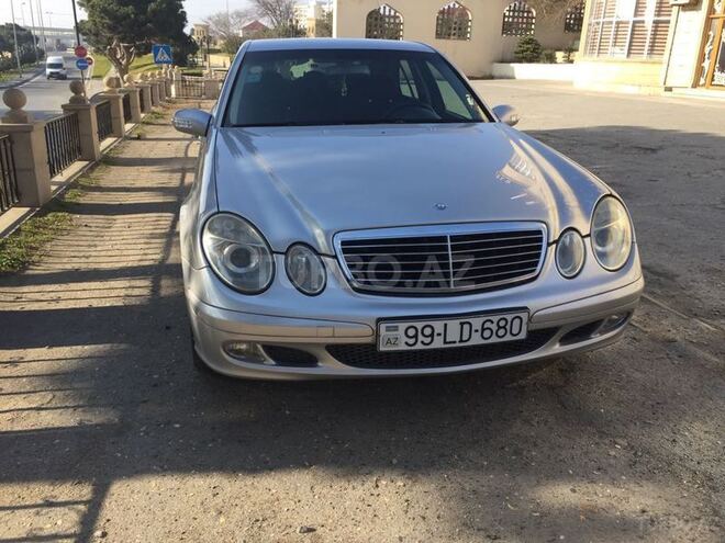 Mercedes E 220 2005, 283,000 km - 2.2 l - Bakı