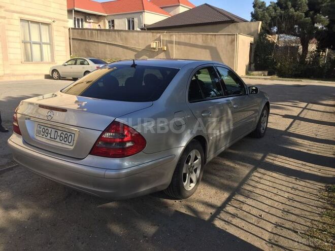 Mercedes E 220 2005, 283,000 km - 2.2 l - Bakı