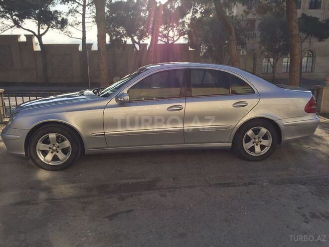 Mercedes E 220 2005, 283,000 km - 2.2 l - Bakı