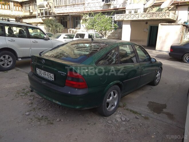 Opel Vectra 1996, 180,000 km - 1.8 л - Bakı
