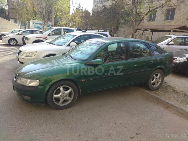 Opel Vectra 1996, 180,000 km - 1.8 л - Bakı