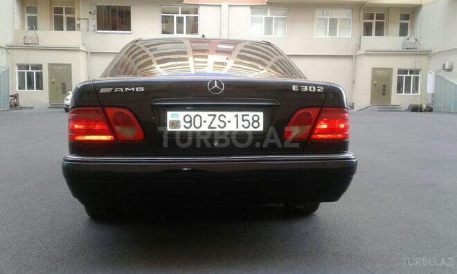 Mercedes E 320 1995, 240,000 km - 3.2 l - Bakı