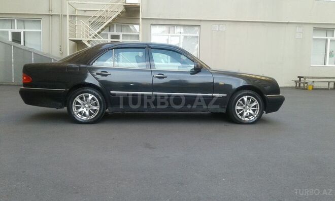 Mercedes E 320 1995, 240,000 km - 3.2 l - Bakı