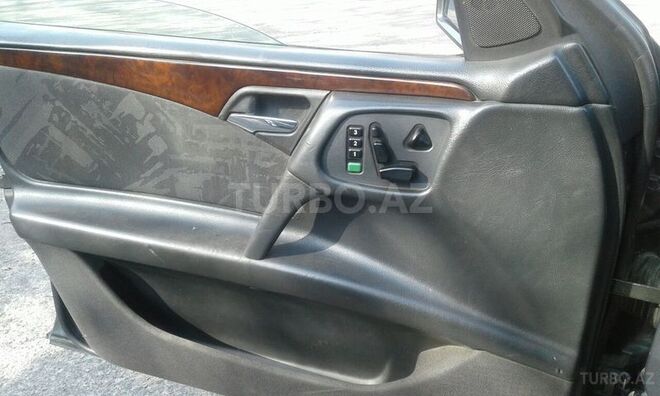 Mercedes E 320 1995, 240,000 km - 3.2 l - Bakı