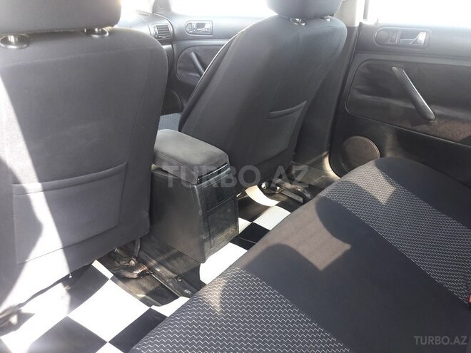 Volkswagen Passat 2002, 215,000 km - 1.8 l - Bakı