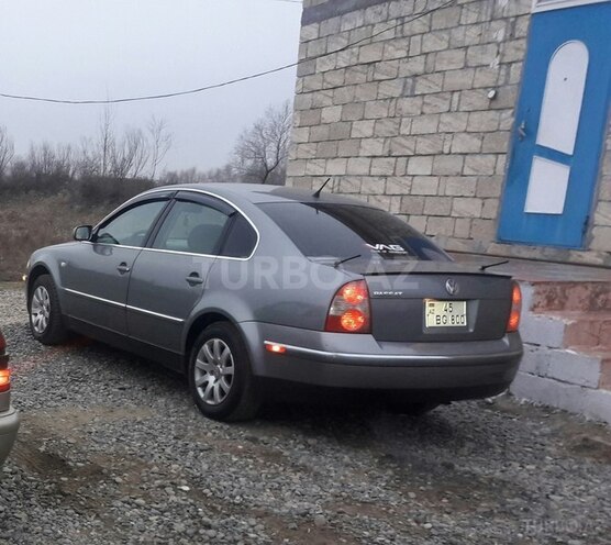 Volkswagen Passat 2002, 215,000 km - 1.8 l - Bakı