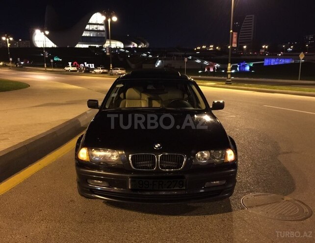 BMW 318 2000, 306,478 km - 1.9 l - Bakı