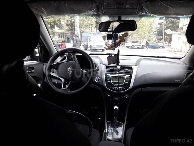 Hyundai Accent 2013, 113,000 km - 1.6 л - Bakı
