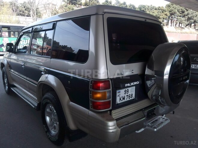 Mitsubishi Pajero 1993, 265,000 km - 3.0 l - Bakı