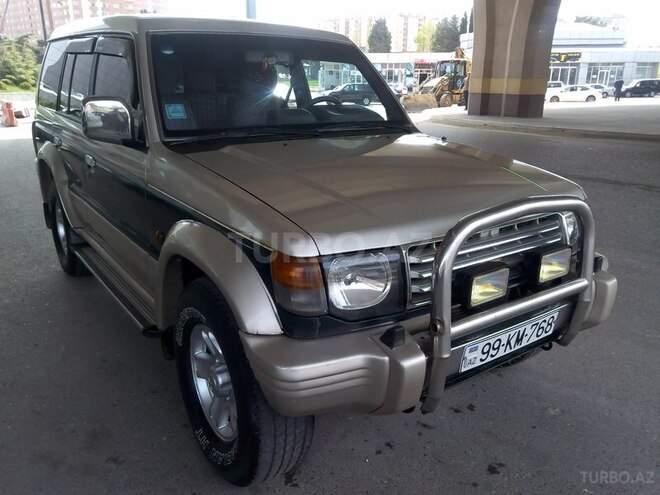 Mitsubishi Pajero 1993, 265,000 km - 3.0 l - Bakı