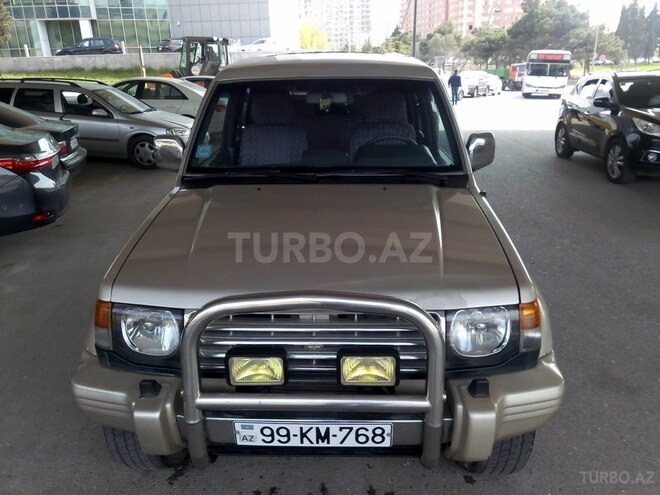 Mitsubishi Pajero 1993, 265,000 km - 3.0 l - Bakı