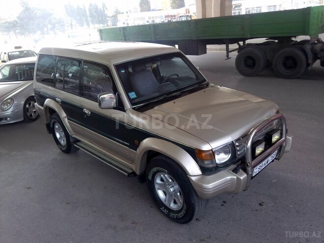 Mitsubishi Pajero 1993, 265,000 km - 3.0 l - Bakı
