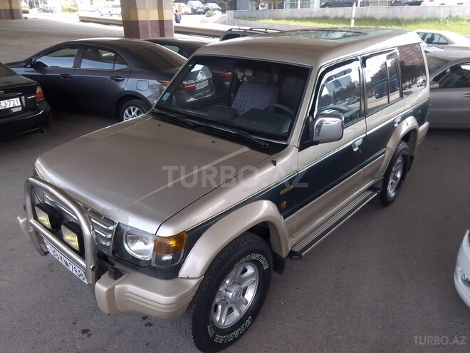 Mitsubishi Pajero 1993, 265,000 km - 3.0 l - Bakı