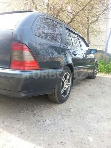 Mercedes C 180 1999, 235,000 km - 1.8 l - Bakı