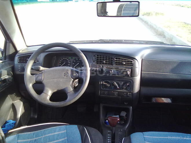 Volkswagen Golf 1995, 276,000 km - 1.8 l - Bakı