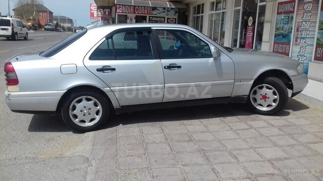 Mercedes C 180 1994, 414,000 km - 1.8 l - Bakı
