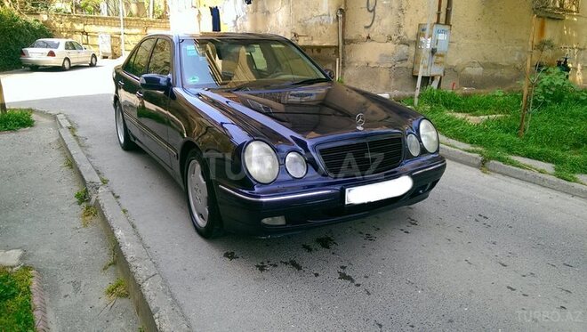 Mercedes E 220 2000, 253,500 km - 2.2 l - Bakı