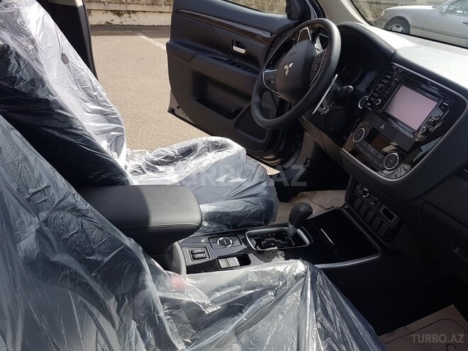 Mitsubishi Outlander 2018, 0 km - 2.4 л - Bakı