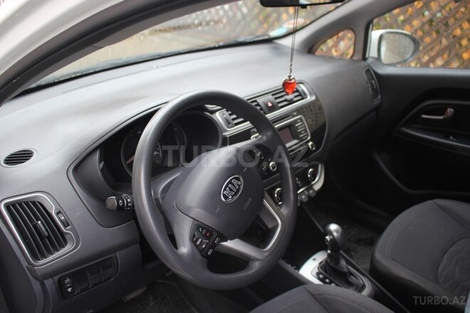 Kia Rio 2015, 75,000 km - 1.4 л - Bakı