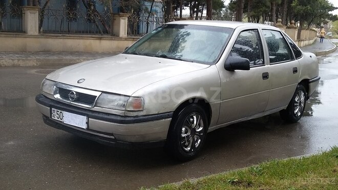 Opel Vectra 1992, 285,000 km - 1.8 л - Bakı