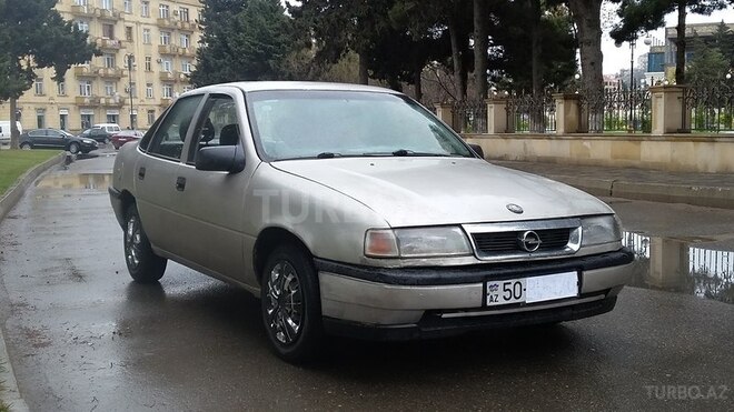 Opel Vectra 1992, 285,000 km - 1.8 л - Bakı